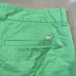Vineyard Vines Kelly green shorts